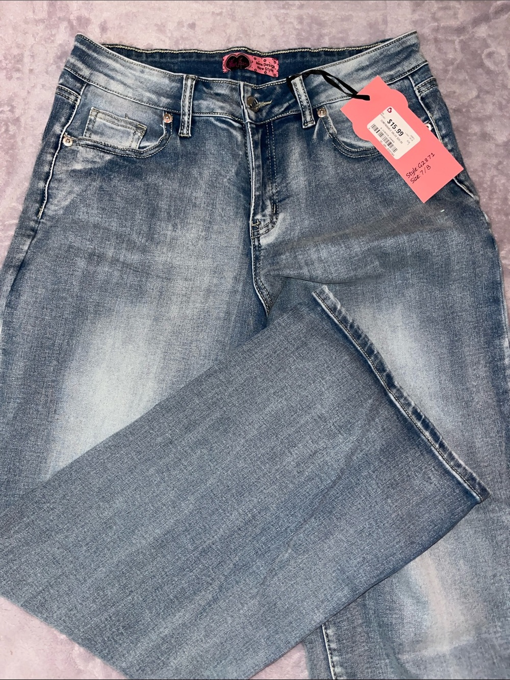 Women’s Light Blue Washed Straight Jeans